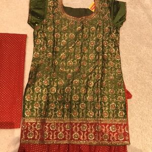 Indian clothes (dress)
